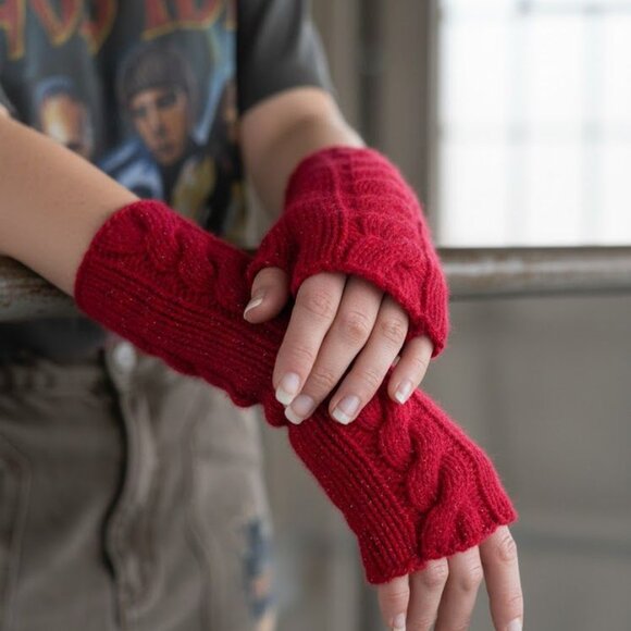 Red Sparkle Glitter Handmade Knit Twist Fingerless Gloves - Picture 1 of 9